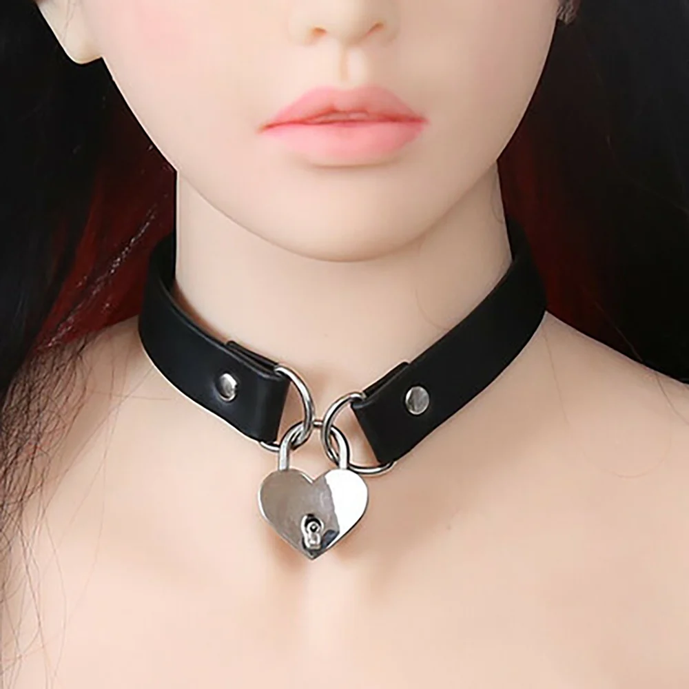 Ple'sur Pvc Collar With Heart Lock & Key Black - Image 5